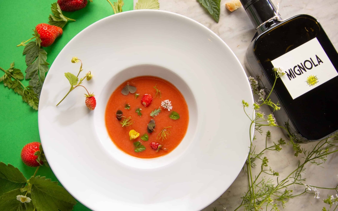 zuppetta di fragole ed olio extravergine di oliva Mignola Frantoio Valeri
